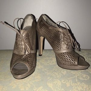 Vince Canuto peep toe high heels
